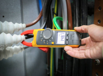 CLAMP METER